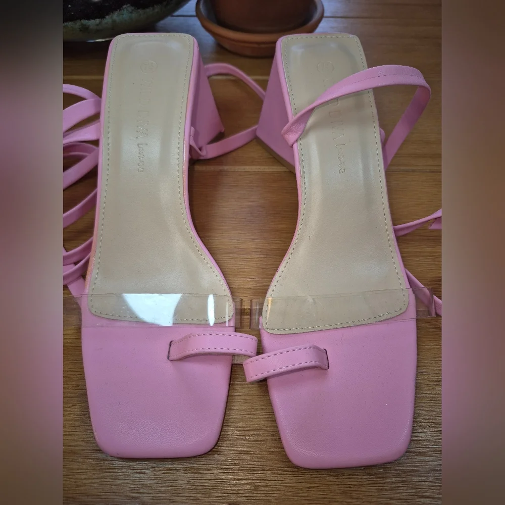 Wild Diva Pink Strappy Tie‎ Sandals - Size 7.5 - Picture 3 of 5